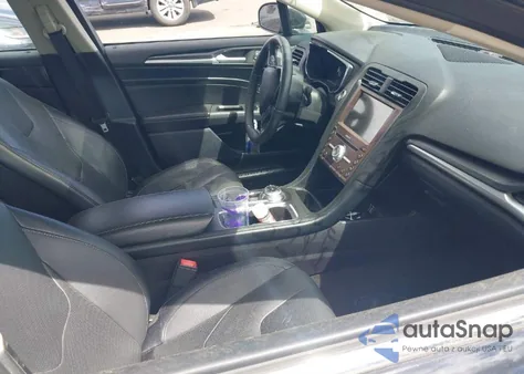 2020 Ford Fusion Titanium z USA, uszkodzony, nr VIN 3FA6P0K91LR192315